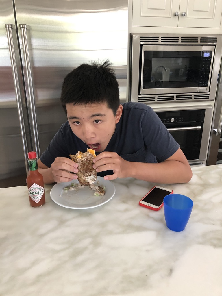 43C63658-2C4F-4CB9-9C70-0F9444FD381E_1_105_c